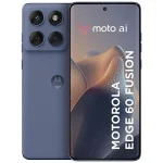 Celular Motorola Edge 60 Fusion na cor azul, com destaque para as câmeras traseiras e tela com logotipo “Moto AI”. Motorola Edge 60 Fusion é bom