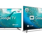 Imagens da smart tv 50 4k philips com Google TV, exibindo tela com visual subaquático de peixes, logo 4K UltraHD e Bluetooth.