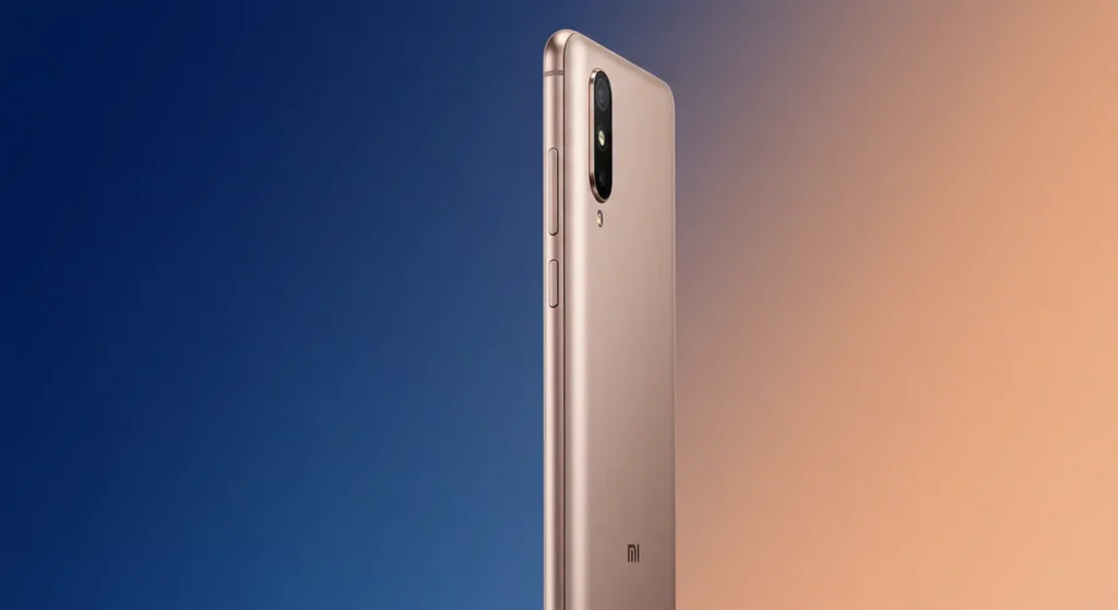 Fx Side profile shot of a Xiaomi Mi Pad showing its slim bezels and premium metallic finish against a gradient background 4